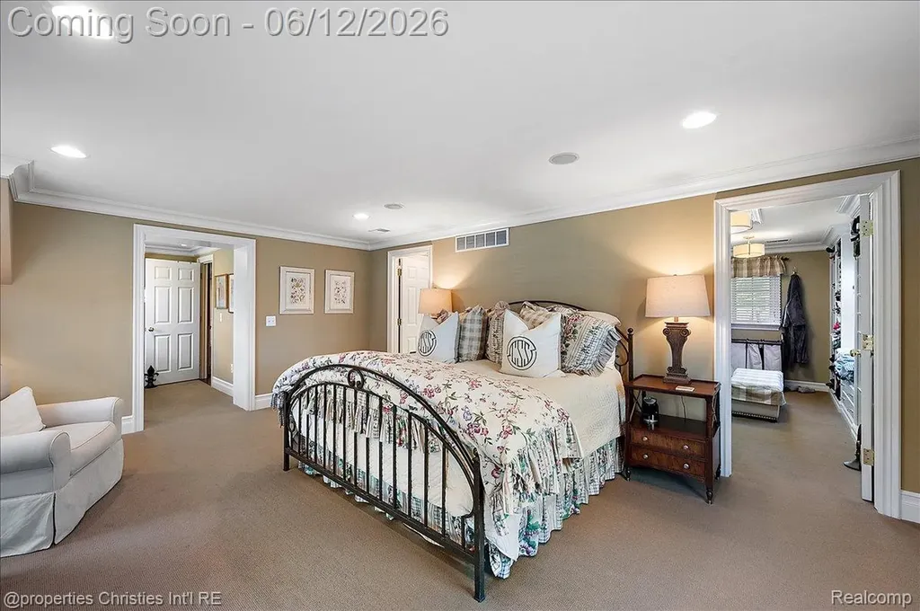135 Clifton Road Bloomfield Hills City MI 48301