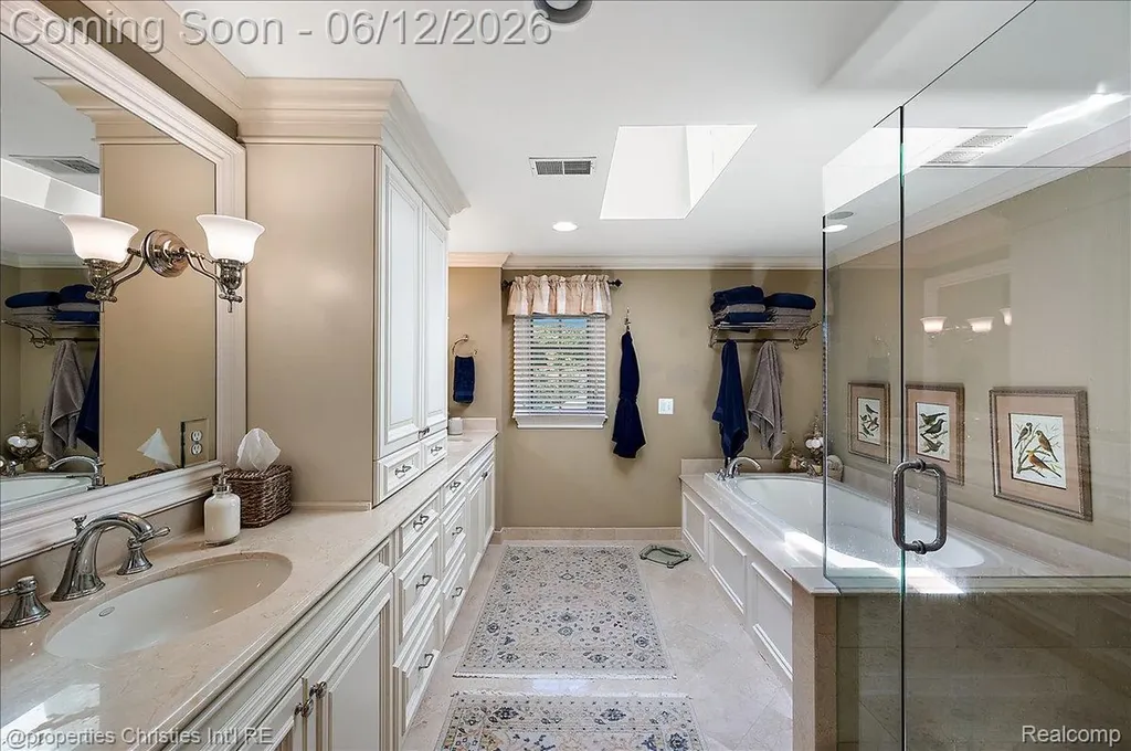 135 Clifton Road Bloomfield Hills City MI 48301