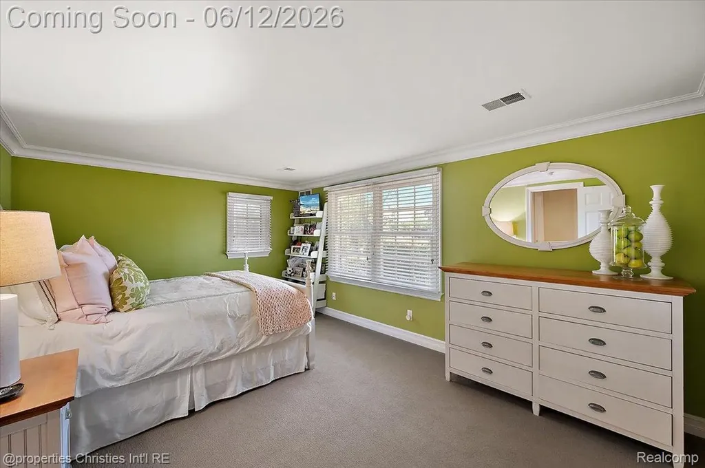 135 Clifton Road Bloomfield Hills City MI 48301