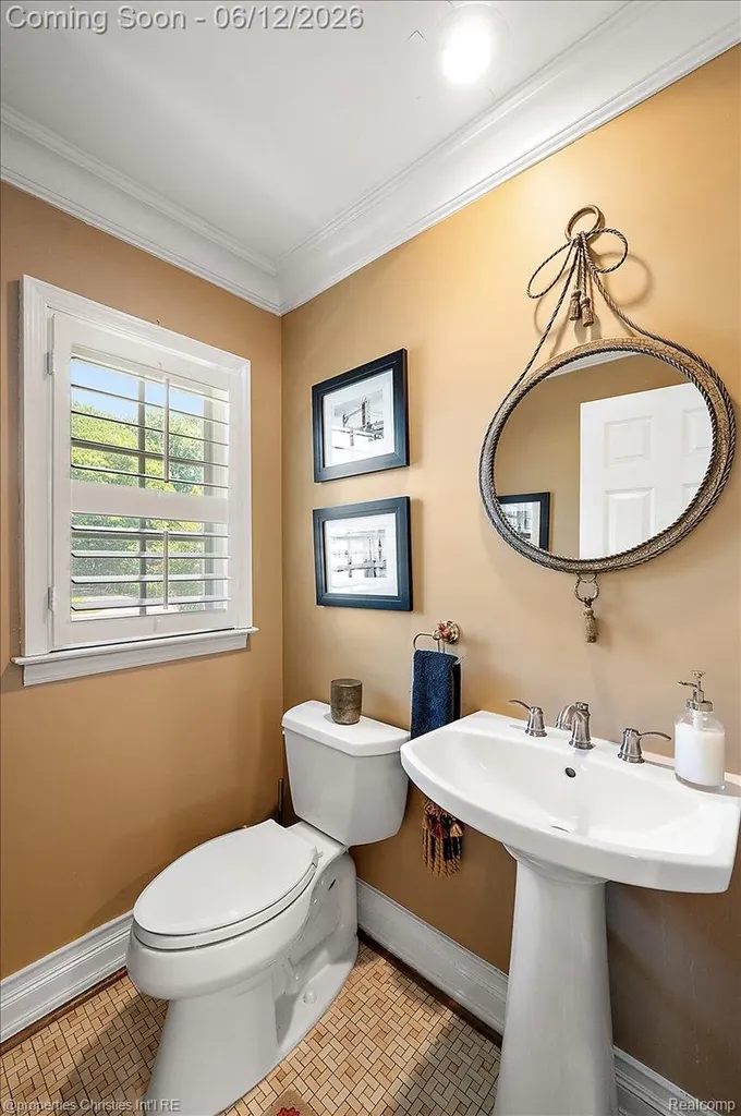 135 Clifton Road Bloomfield Hills City MI 48301