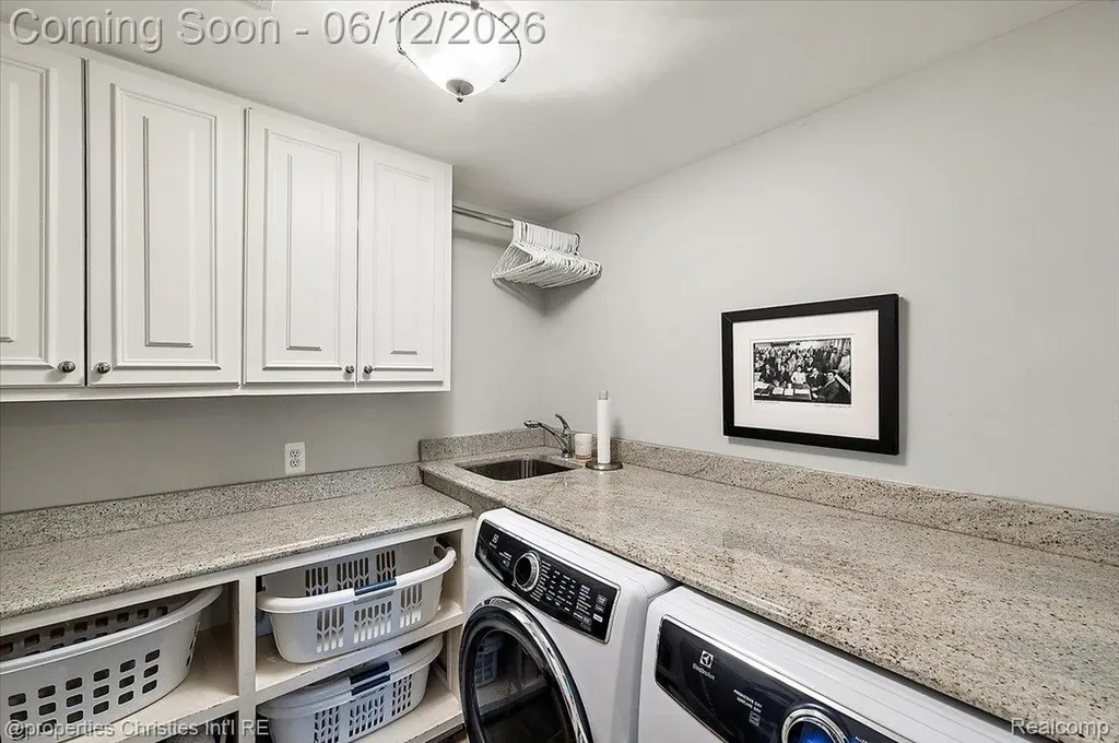 135 Clifton Road Bloomfield Hills City MI 48301