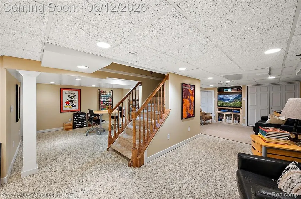 135 Clifton Road Bloomfield Hills City MI 48301