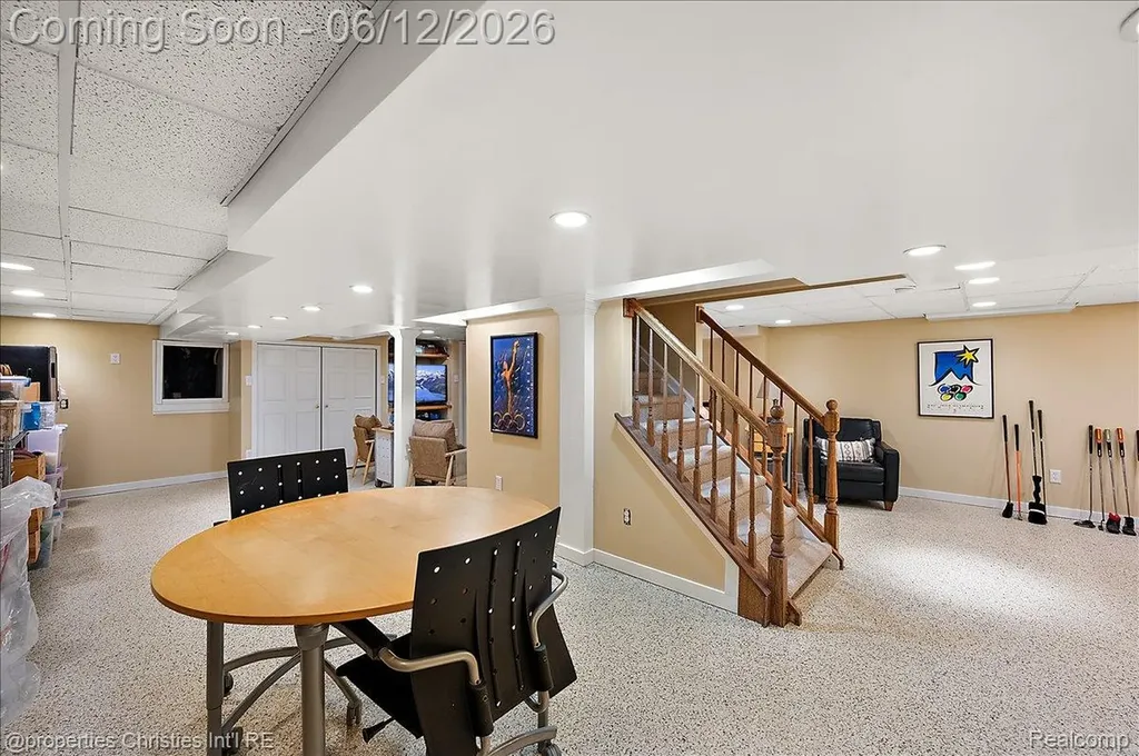 135 Clifton Road Bloomfield Hills City MI 48301
