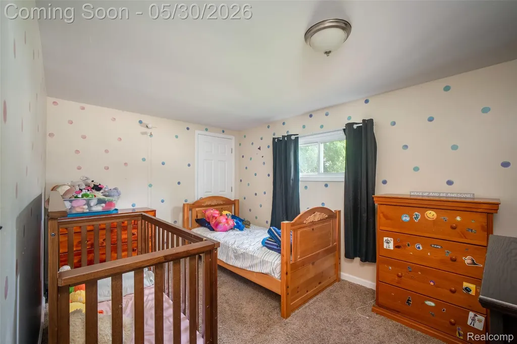 1443 Merle Avenue Burton City MI 48509