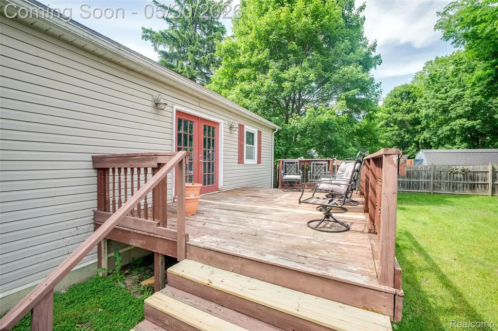 1443 Merle Avenue Burton City MI 48509