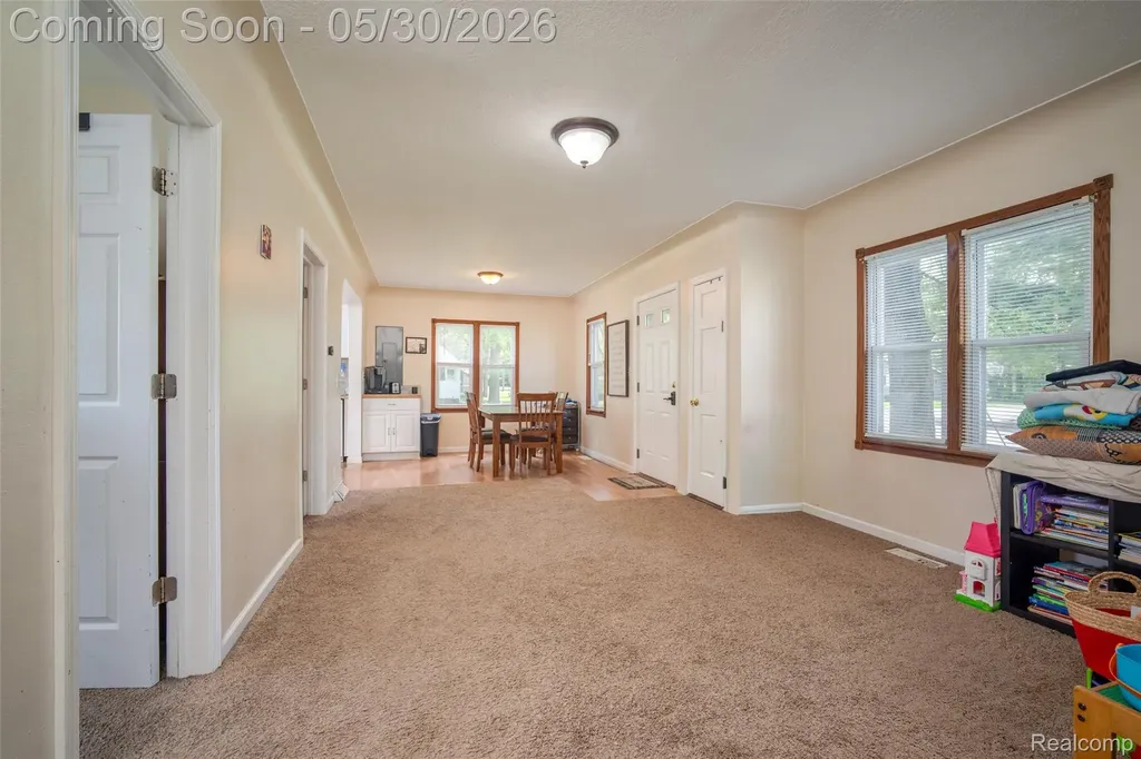 1443 Merle Avenue Burton City MI 48509