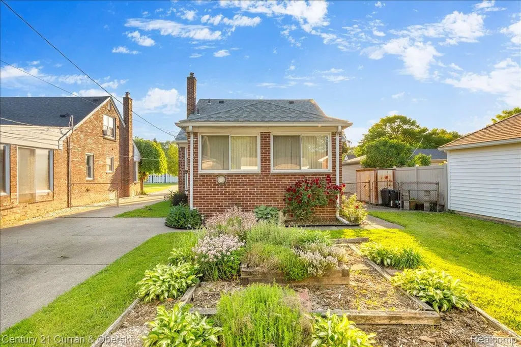 3525 Mayfair Street Dearborn City MI 48124