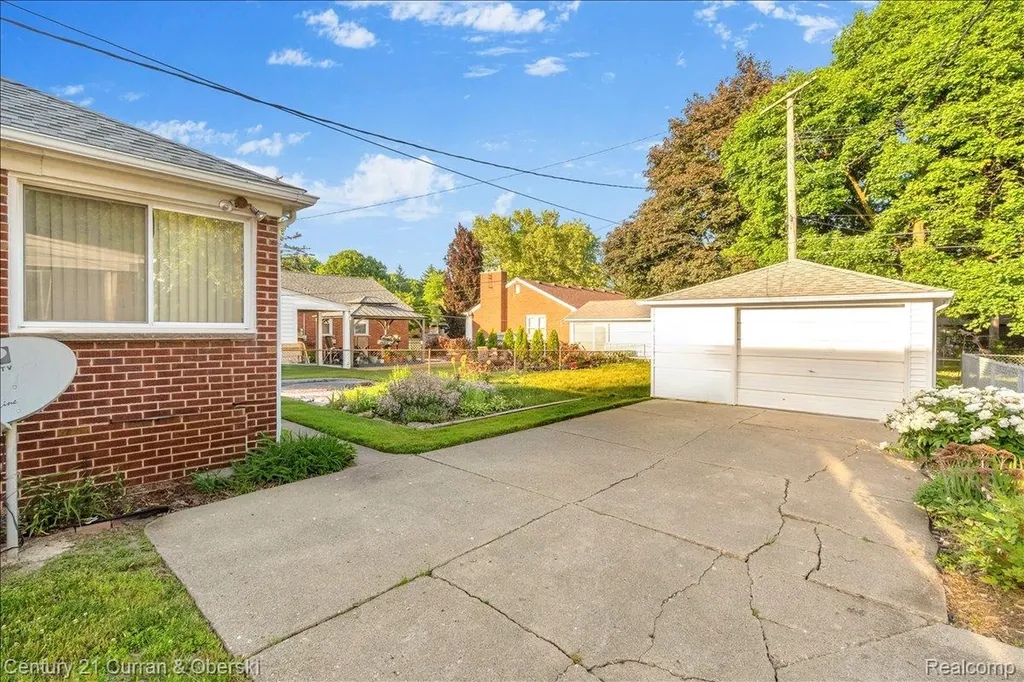 3525 Mayfair Street Dearborn City MI 48124