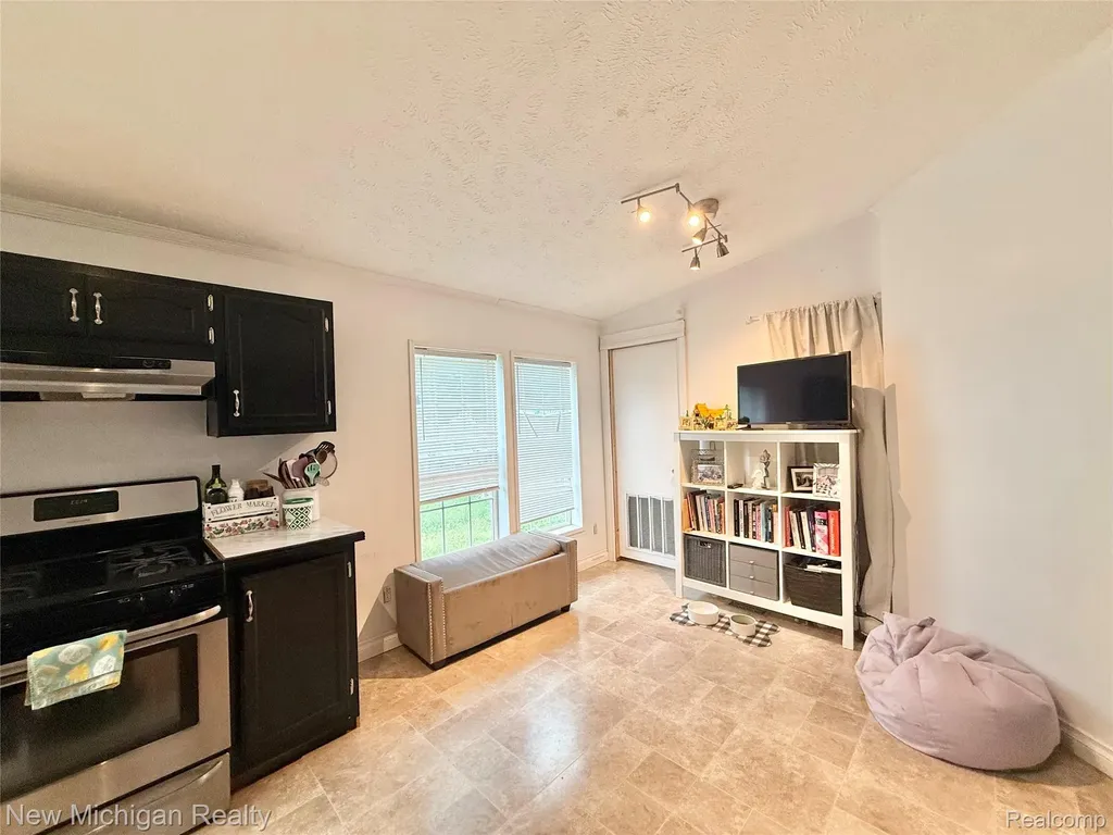 2245 Webber Avenue Burton City MI 48529