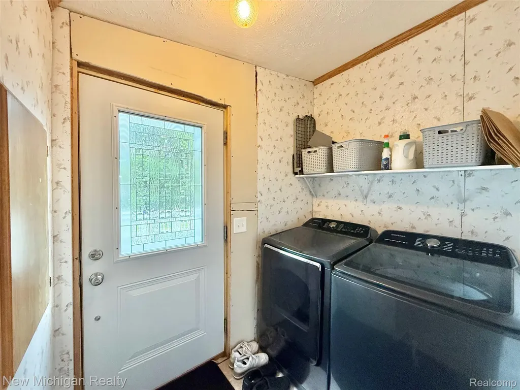2245 Webber Avenue Burton City MI 48529