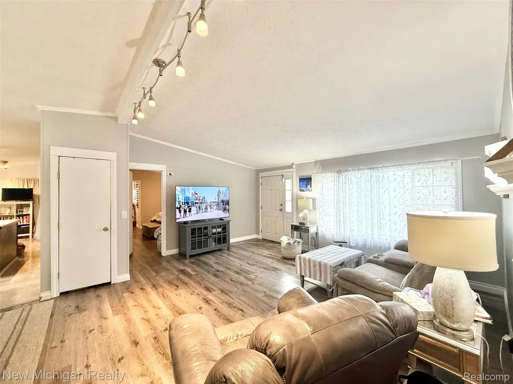 2245 Webber Avenue Burton City MI 48529