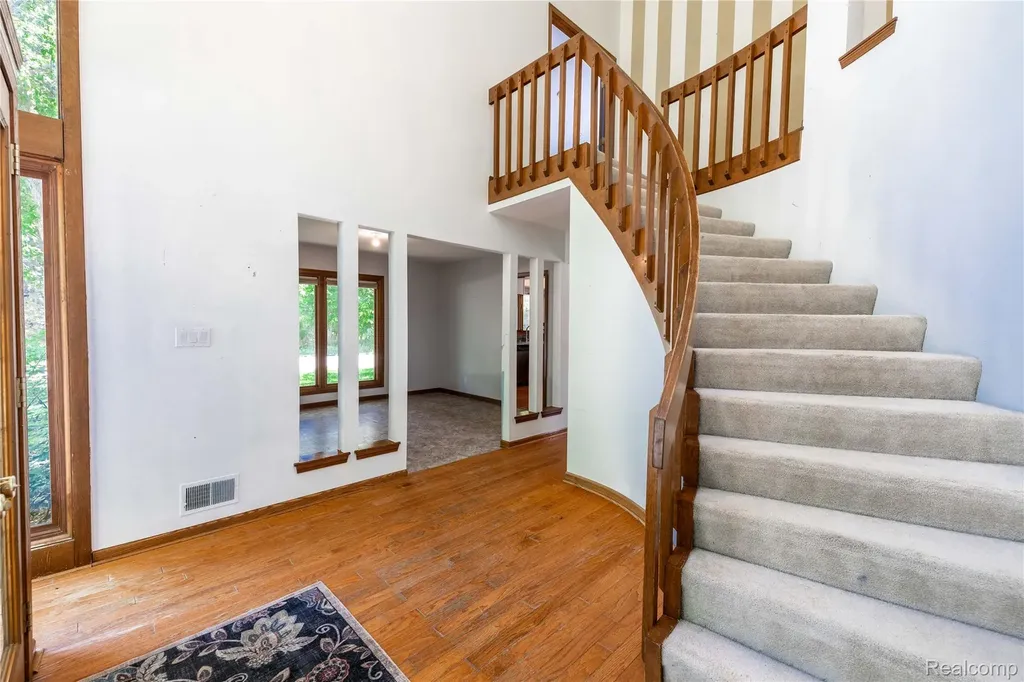 8027 Berkshire Drive Grosse Ile Township MI 48138