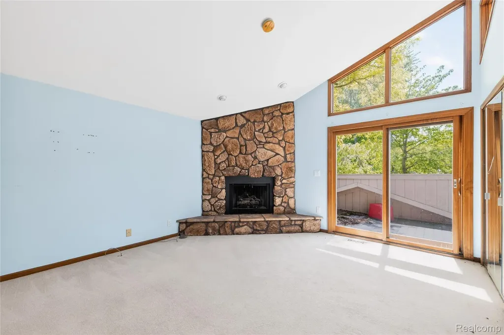8027 Berkshire Drive Grosse Ile Township MI 48138