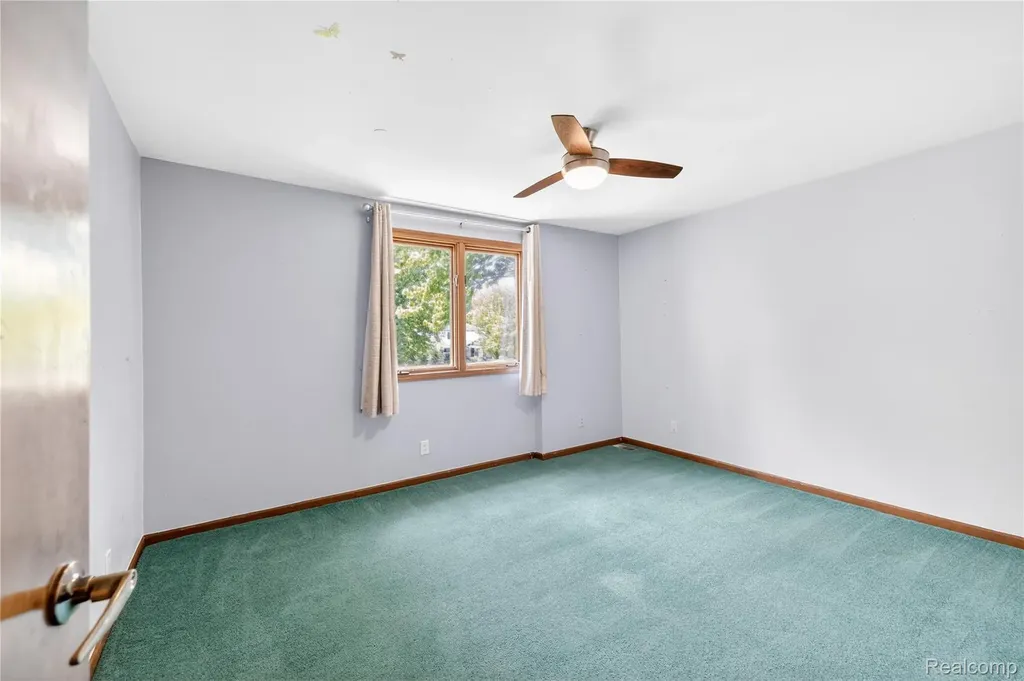 8027 Berkshire Drive Grosse Ile Township MI 48138