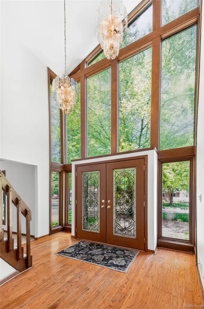 8027 Berkshire Drive Grosse Ile Township MI 48138