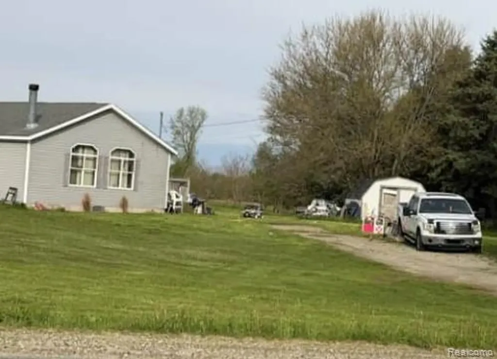 118 N Ray Quincy Road Quincy Township MI 49082