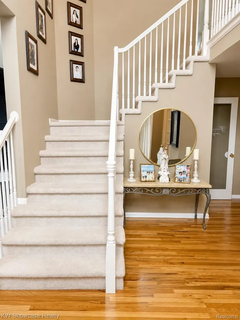 5457 Shelton Drive Commerce Charter Township MI 48382