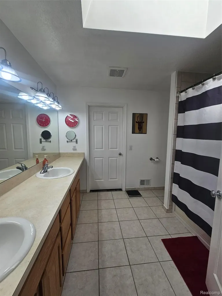 10331 Pine Valley Drive Mundy Township MI 48439