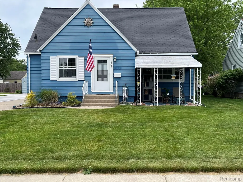 907 Napier Avenue St. Joseph City MI 49085