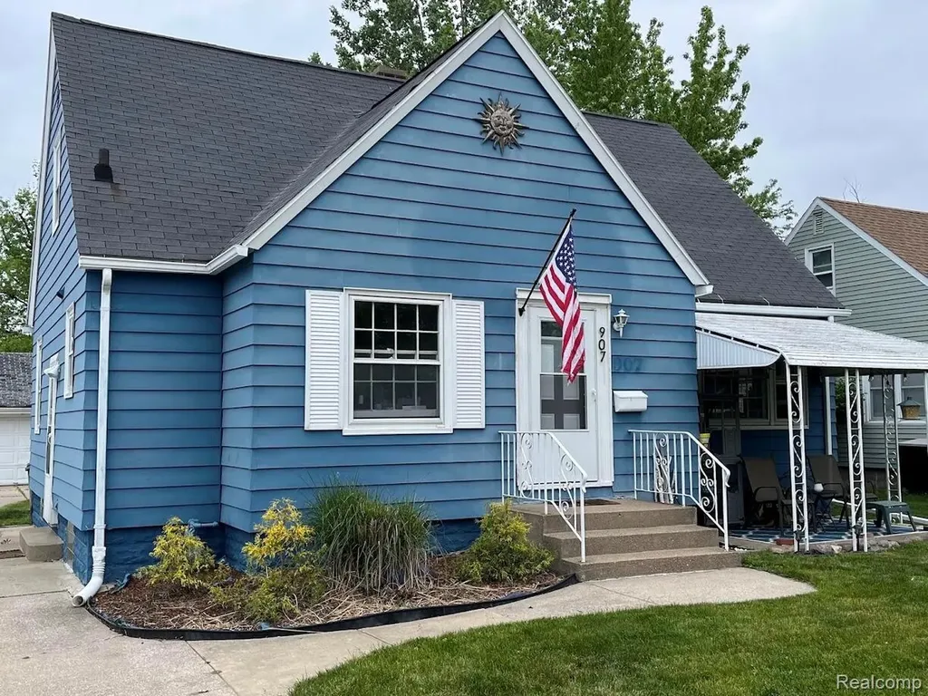 907 Napier Avenue St. Joseph City MI 49085