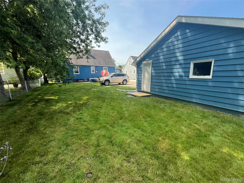 907 Napier Avenue St. Joseph City MI 49085
