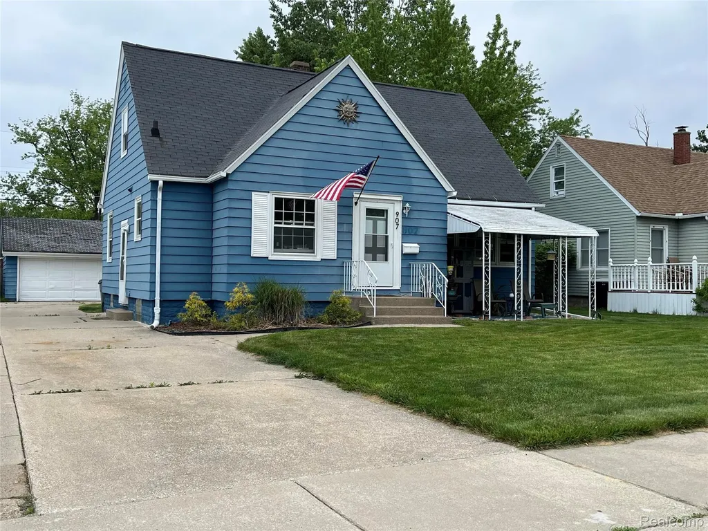 907 Napier Avenue St. Joseph City MI 49085