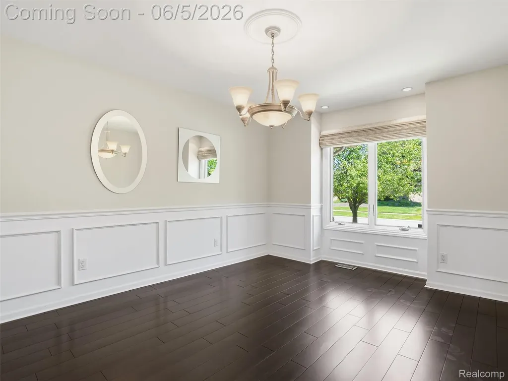 47289 Robins Nest Drive Shelby Charter Township MI 48315