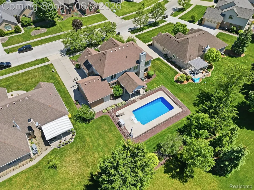 47289 Robins Nest Drive Shelby Charter Township MI 48315