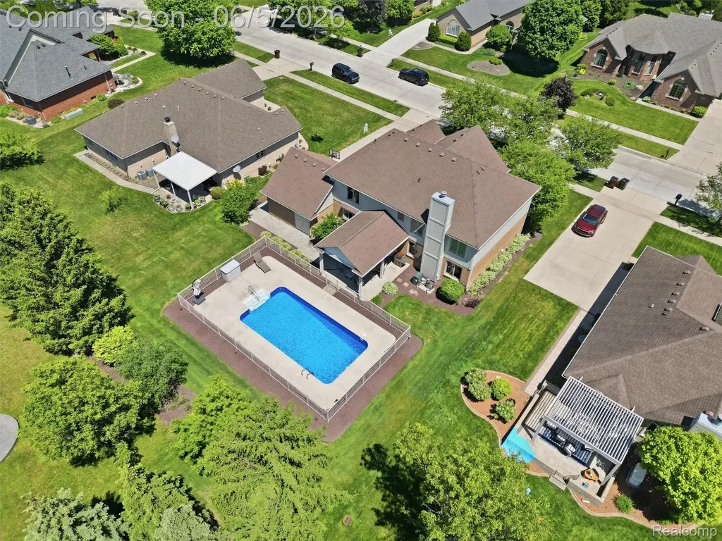 47289 Robins Nest Drive Shelby Charter Township MI 48315