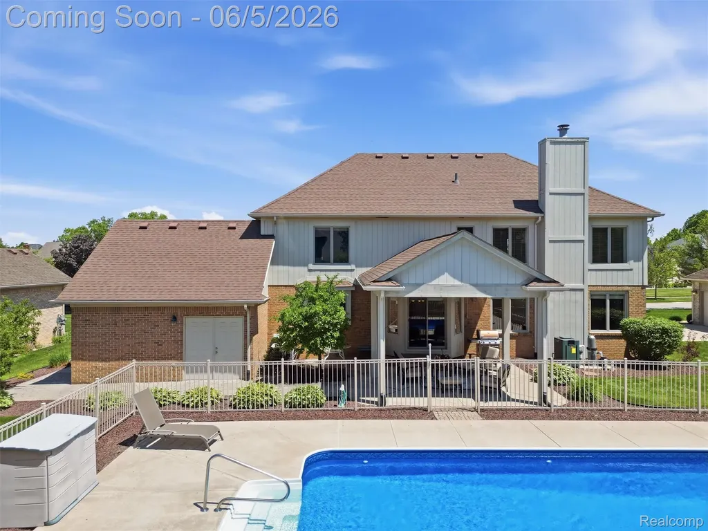 47289 Robins Nest Drive Shelby Charter Township MI 48315
