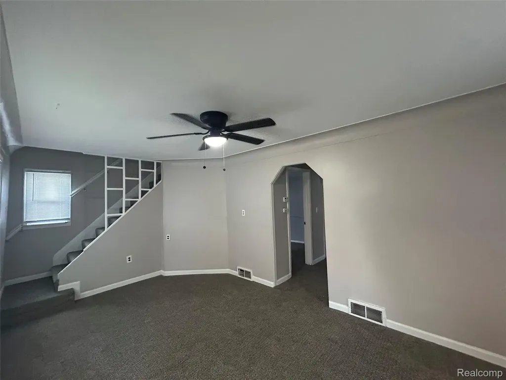 15545 Woodbine Redford Charter Township MI 48239