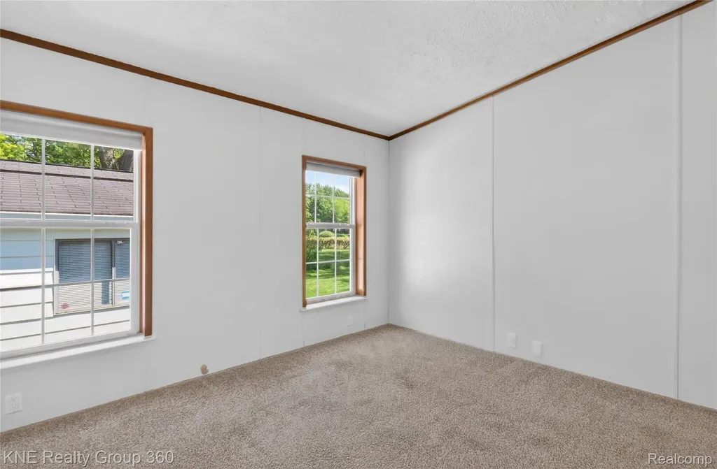672 Red Oaks Drive Genoa Township MI 48843