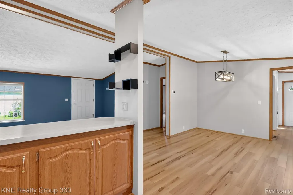 672 Red Oaks Drive Genoa Township MI 48843