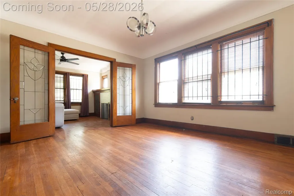 5303 Hurlbut Street Detroit City MI 48213