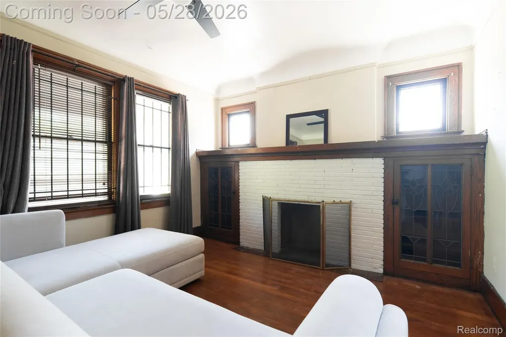 5303 Hurlbut Street Detroit City MI 48213
