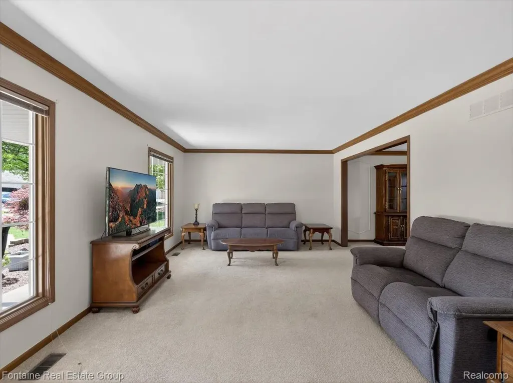 35210 Lancashire Road Livonia City MI 48152