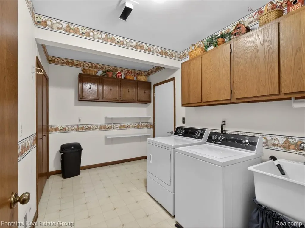 35210 Lancashire Road Livonia City MI 48152