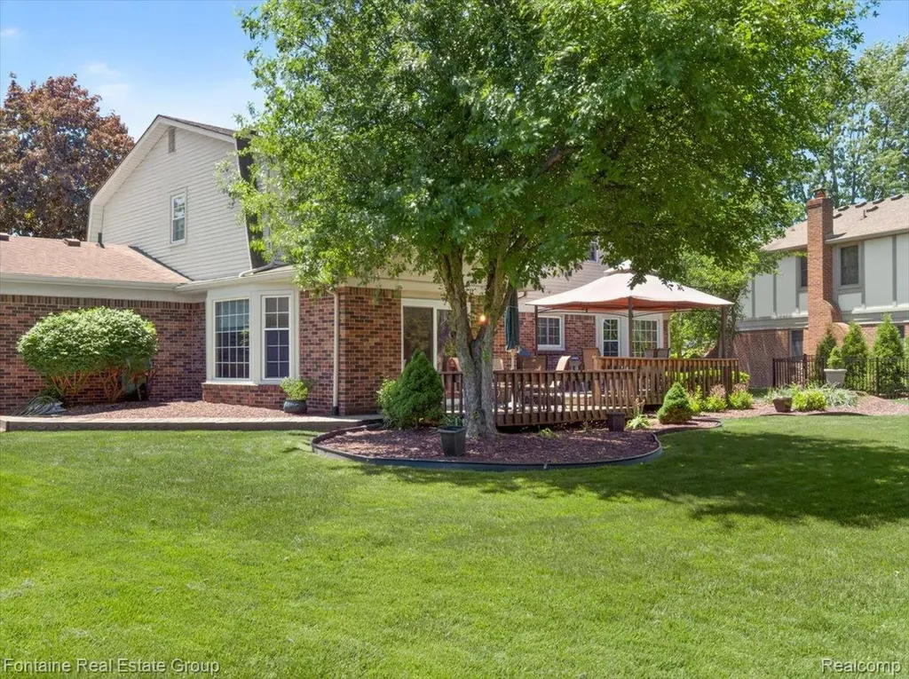 35210 Lancashire Road Livonia City MI 48152
