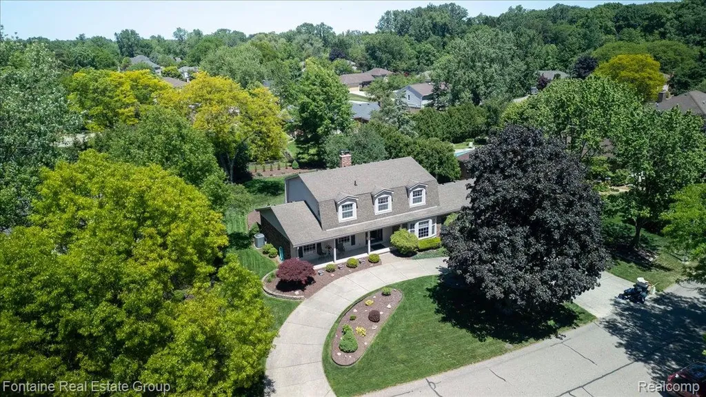 35210 Lancashire Road Livonia City MI 48152