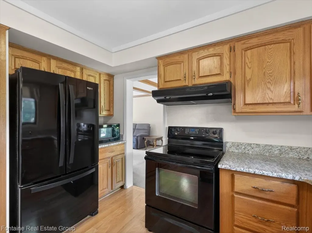 35210 Lancashire Road Livonia City MI 48152
