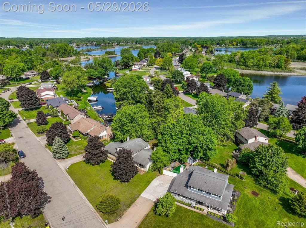 1236 Beemer Court Oxford Charter Township MI 48371