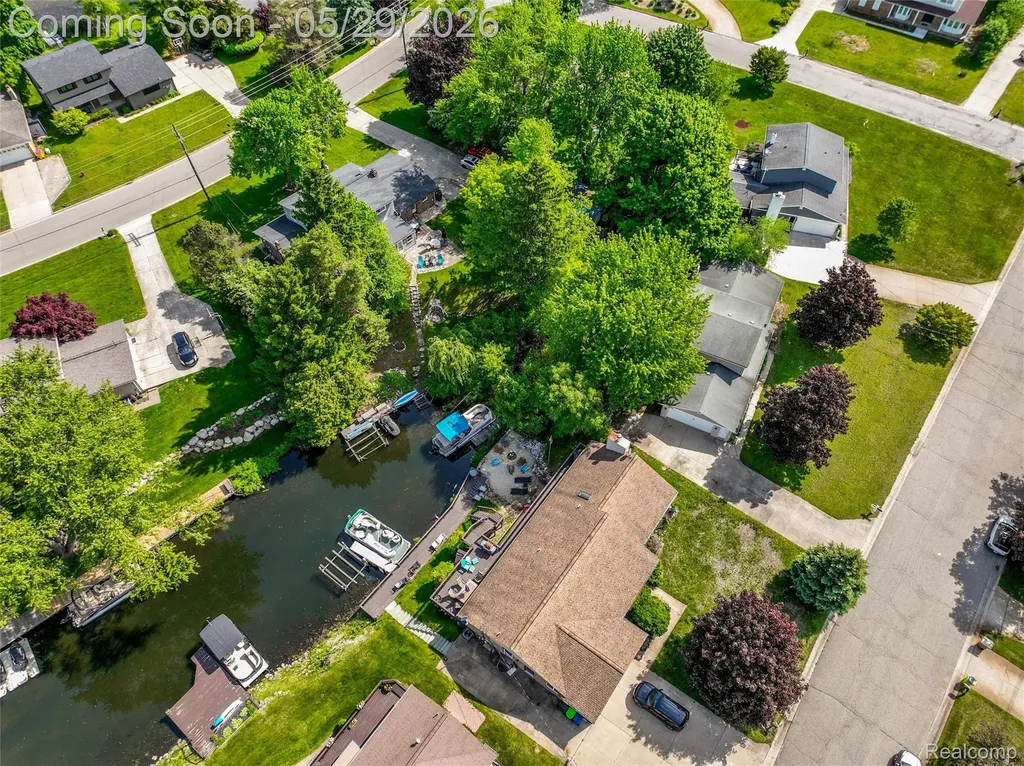 1236 Beemer Court Oxford Charter Township MI 48371