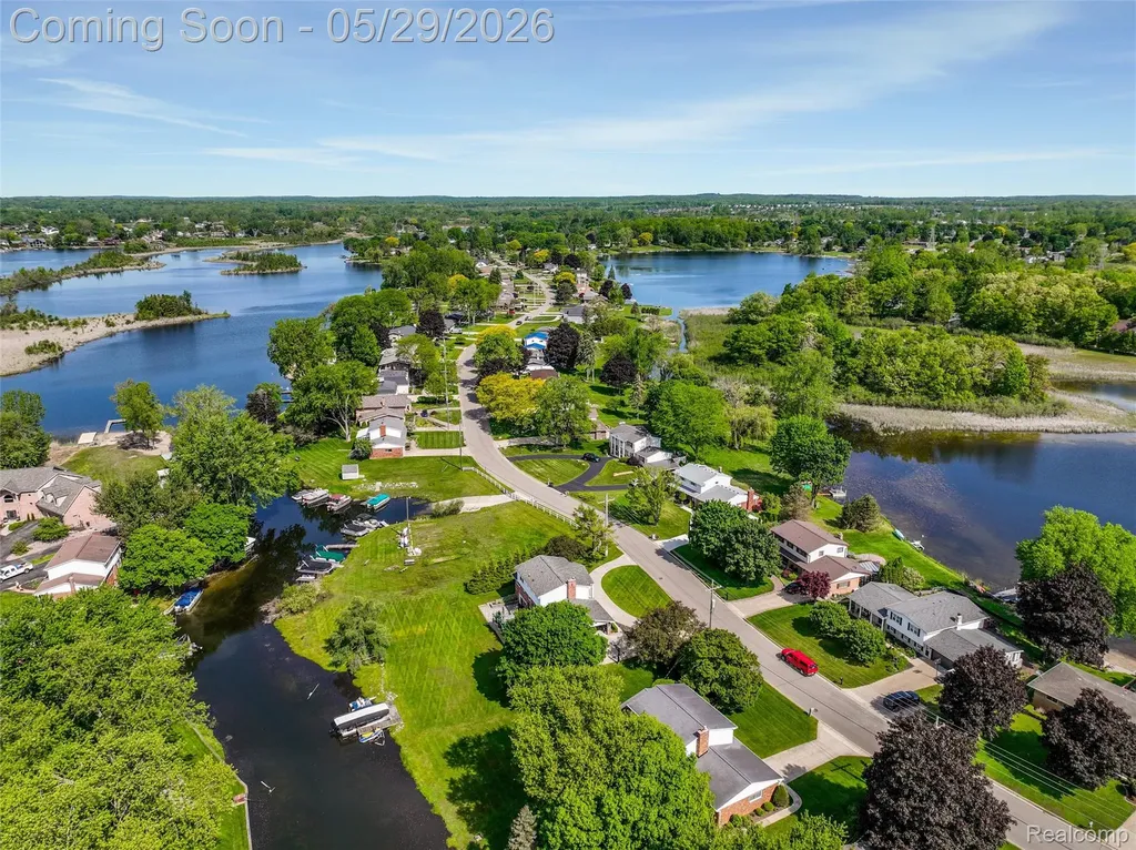 1236 Beemer Court Oxford Charter Township MI 48371