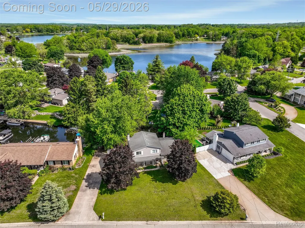 1236 Beemer Court Oxford Charter Township MI 48371
