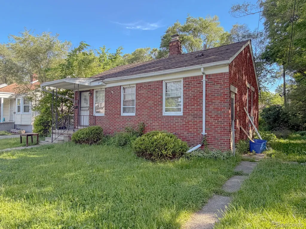 19455 Mccormick Street Detroit City MI 48224