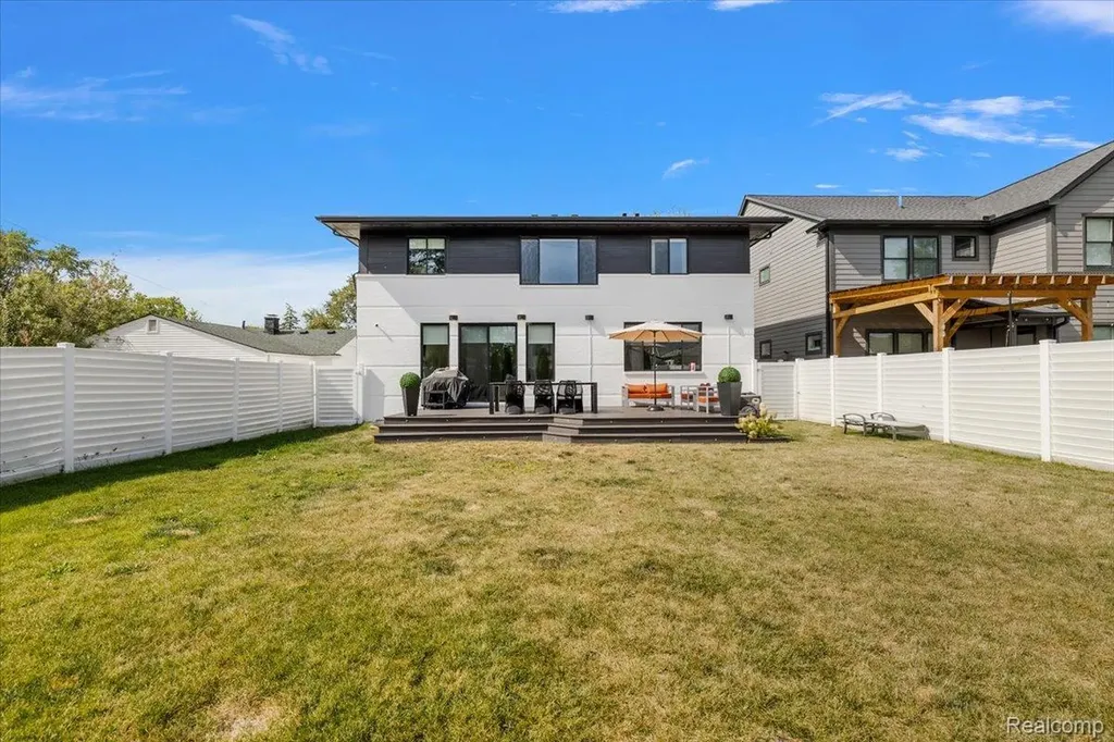4102 Woodland Avenue Royal Oak City MI 48073