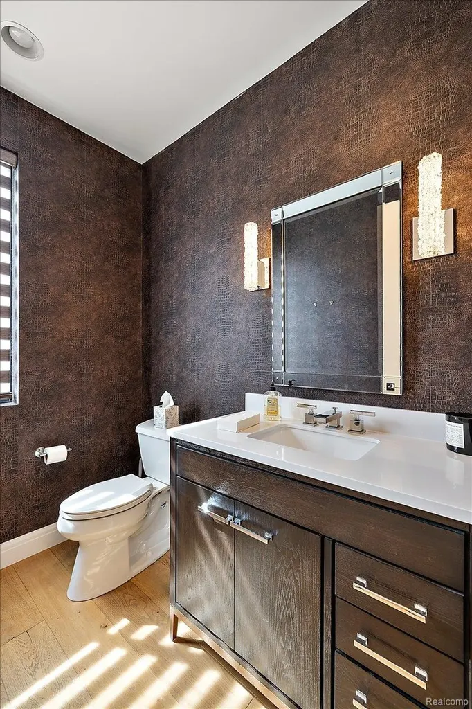 4102 Woodland Avenue Royal Oak City MI 48073