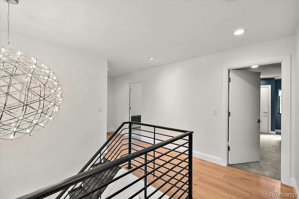 4102 Woodland Avenue Royal Oak City MI 48073