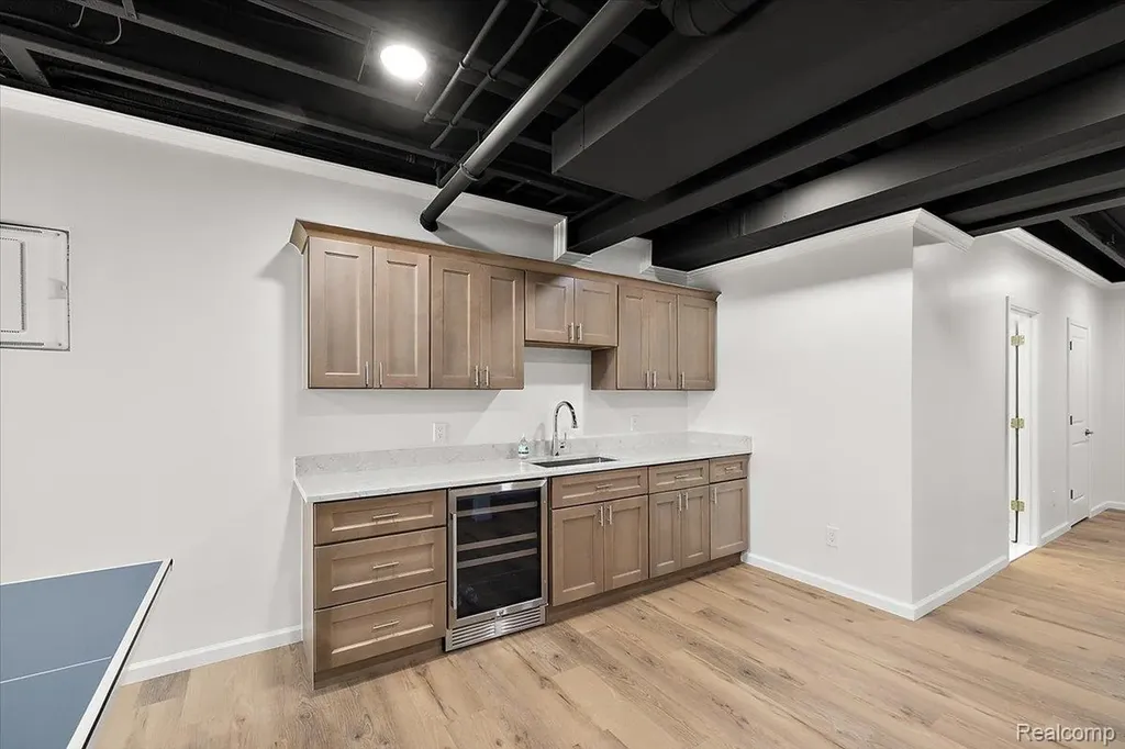 4102 Woodland Avenue Royal Oak City MI 48073