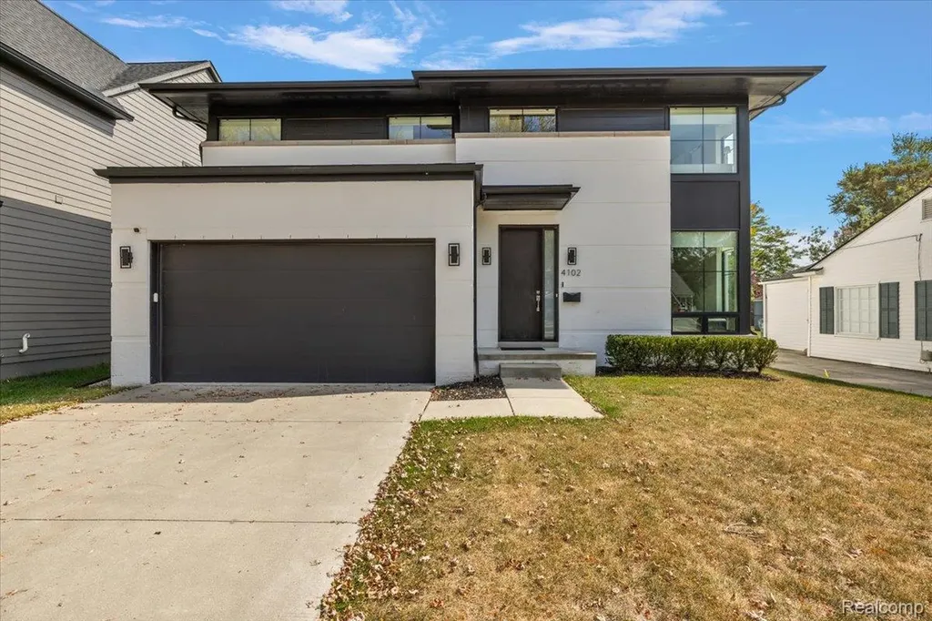 4102 Woodland Avenue Royal Oak City MI 48073